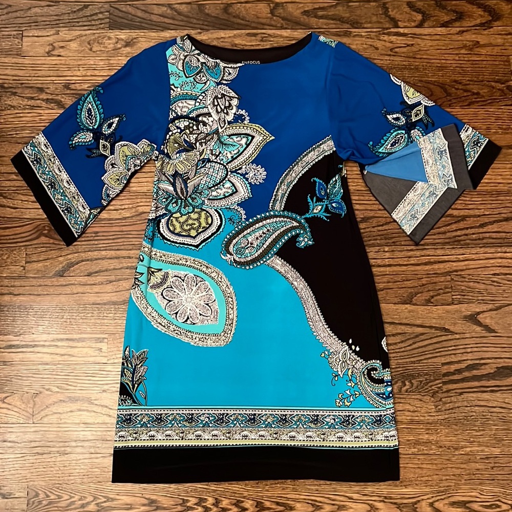 Enfocus Studio dress in excellent condition. Beautiful dress!